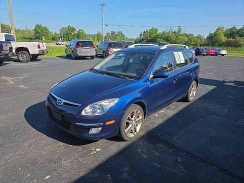 Used 2012 Hyundai Elantra FWD image 2