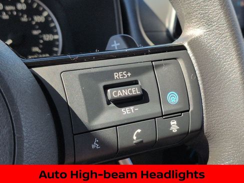 Certified 2023 Nissan Rogue SV image 18