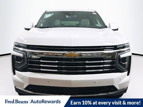 New 2026 Chevrolet Suburban LT w/ Comfort Package image 2