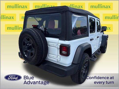 Used 2026 Jeep Wrangler Unlimited Sport AWD/4WD image 4