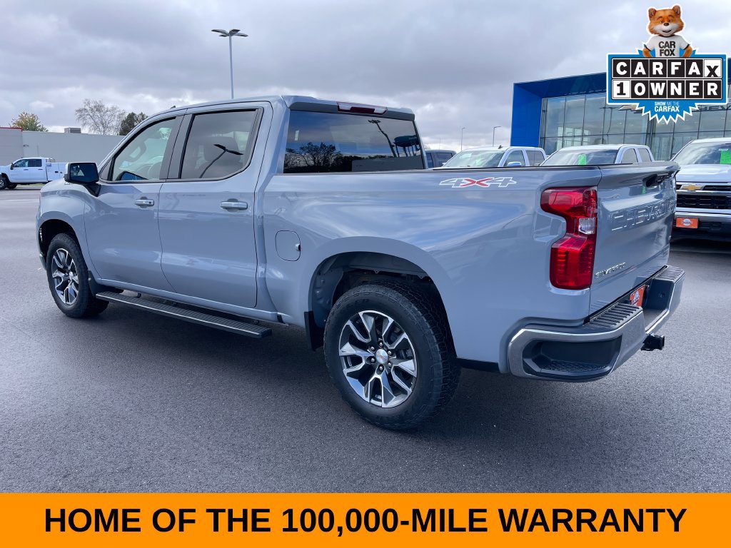 Used 2024 Chevrolet Silverado 1500 LT AWD/4WD image 3