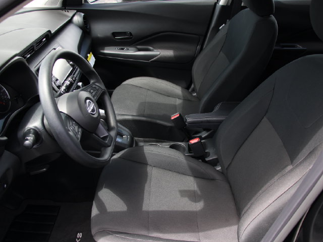 Used 2025 Nissan Kicks Play S FWD image 14