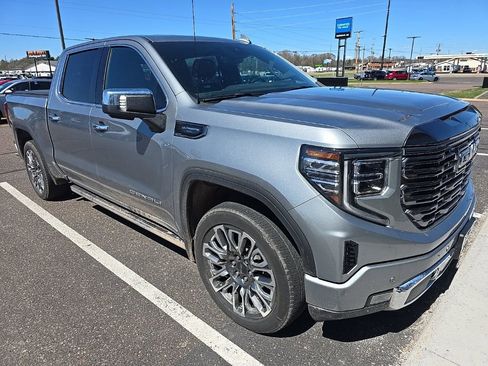 Used 2024 GMC Sierra 1500 Denali Ultimate image 1
