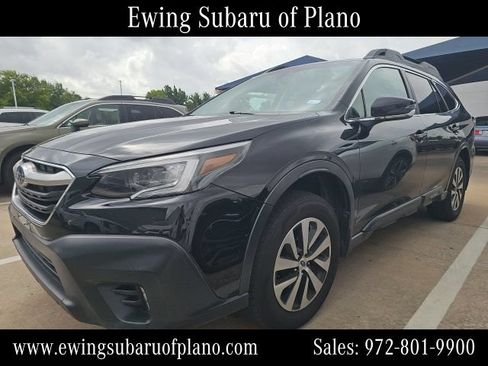 Used 2020 Subaru Outback Premium AWD/4WD image 2