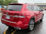 Used 2021 Volkswagen Atlas SEL Premium image 3