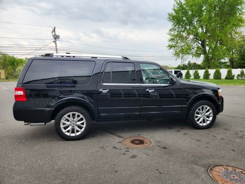 Used 2017 Ford Expedition EL Limited w/ Equipment Group 301A AWD/4WD image 18