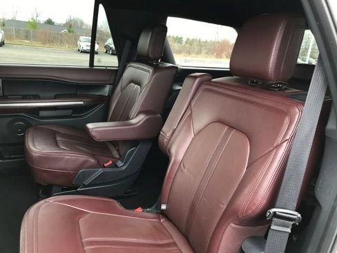 Used 2024 Ford Expedition Limited AWD/4WD image 20