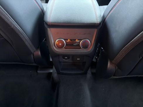 Used 2025 Ford Explorer ST-Line w/ ST-Line Street Pack AWD/4WD image 22