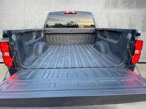 Used 2018 Chevrolet Silverado 1500 LT w/ LT Eassist Package image 24