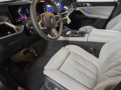 New 2026 BMW X5 xDrive40i AWD/4WD image 9