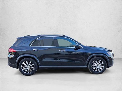 Used 2025 Mercedes-Benz GLE 350 4MATIC image 4