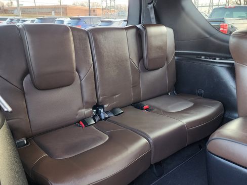 Used 2021 Nissan Armada Platinum w/ Captain's Chairs Package image 17