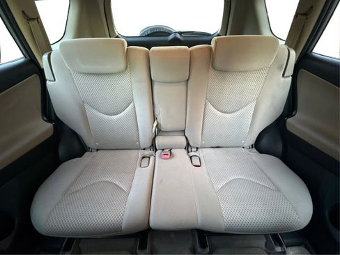 Used 2006 Toyota RAV4 Sport Utility 4D image 16