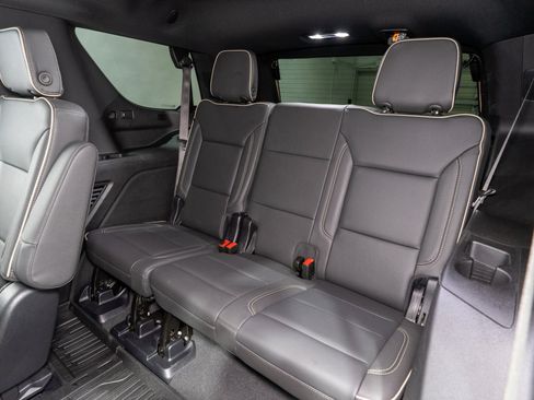 Used 2025 GMC Yukon Elevation AWD/4WD image 33