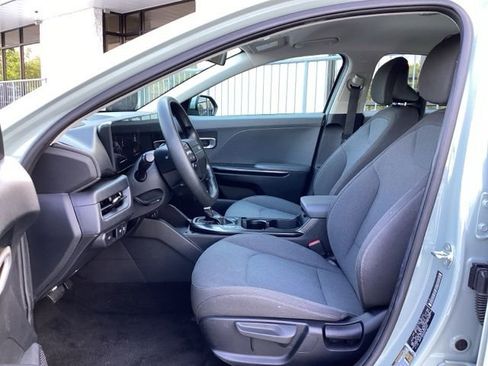 Used 2025 Kia K4 LXS image 24