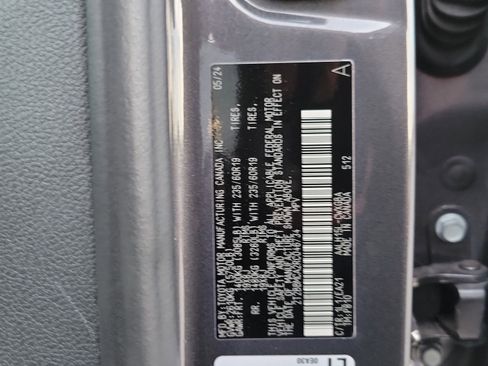 Used 2024 Lexus RX 350h w/ Accessory Package (Z1) AWD/4WD image 29