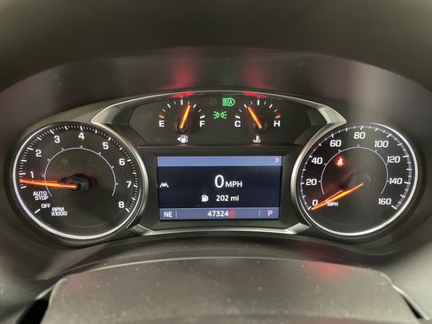 Used 2024 GMC Terrain SLT image 21