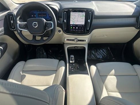 Certified 2026 Volvo XC40 B5 Plus AWD/4WD image 15