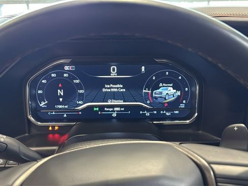 Used 2025 GMC Sierra 1500 AT4 w/ AT4 Premium Package image 30