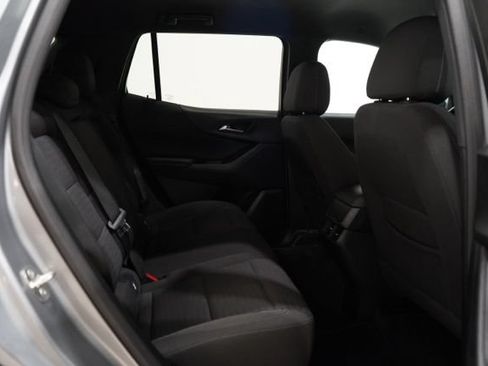 Used 2025 Chevrolet Equinox LT FWD image 32