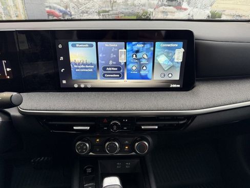 New 2026 Nissan Kicks S image 20