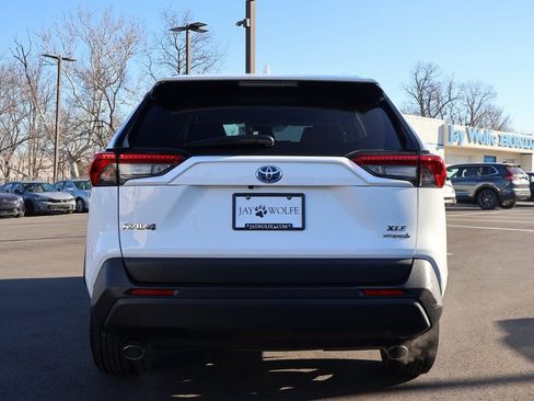 Used 2024 Toyota RAV4 XLE image 6