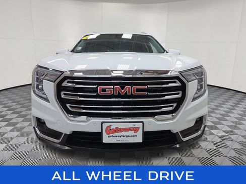 Used 2023 GMC Terrain SLT w/ Tech Package AWD/4WD image 5