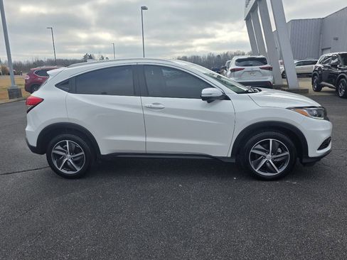 Used 2021 Honda HR-V EX-L image 2