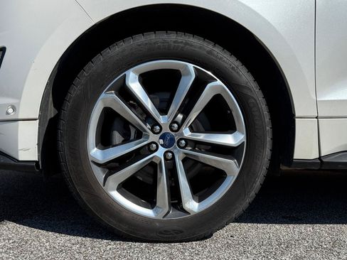 Used 2015 Ford Edge Sport w/ Equipment Group 401A AWD/4WD image 39