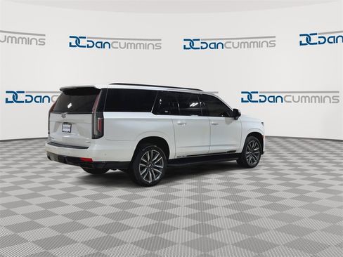 Used 2021 Cadillac Escalade ESV Sport image 8