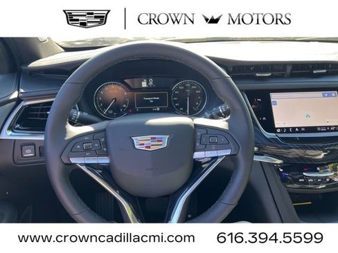 Used 2025 Cadillac XT6 Premium Luxury w/ LPO, Floor Liner Package image 21