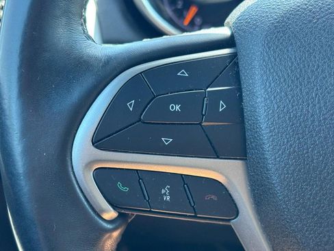 Used 2018 Jeep Grand Cherokee Limited AWD/4WD image 17