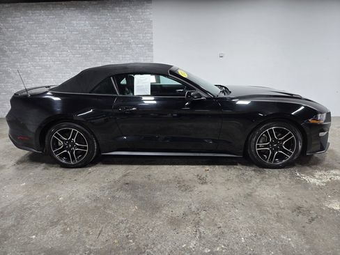 Used 2023 Ford Mustang Premium image 6