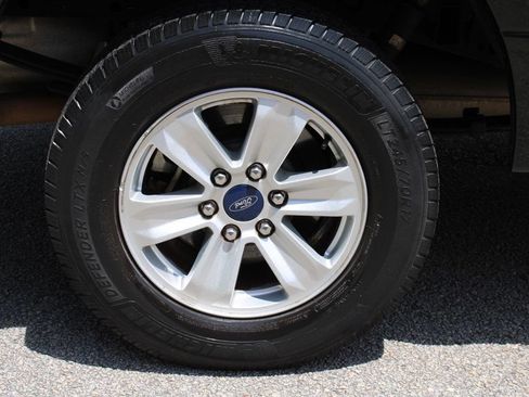 Used 2015 Ford F150 XL w/ Equipment Group 101A Mid RWD image 31