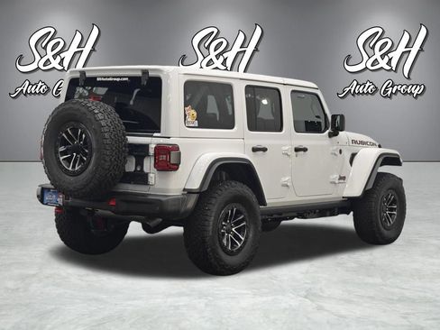 Used 2026 Jeep Wrangler Unlimited Rubicon AWD/4WD image 19