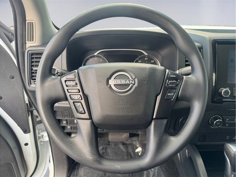 Used 2023 Nissan Frontier S image 12