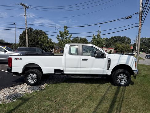 Certified 2025 Ford F250 XL w/ XL Off-Road Package AWD/4WD image 2