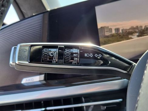 Certified 2025 Cadillac Escalade Sport Platinum w/ LPO, ONYX Package image 27