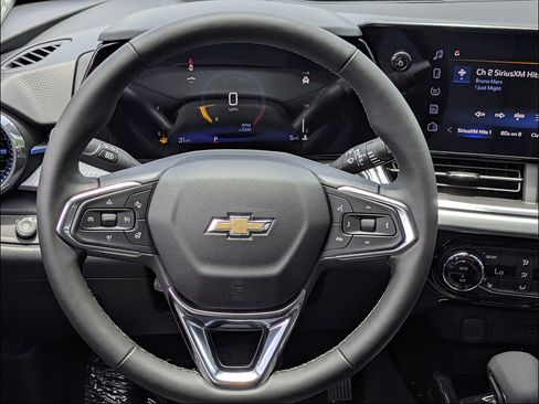 New 2026 Chevrolet Trax LT w/ Driver Confidence Package FWD image 20