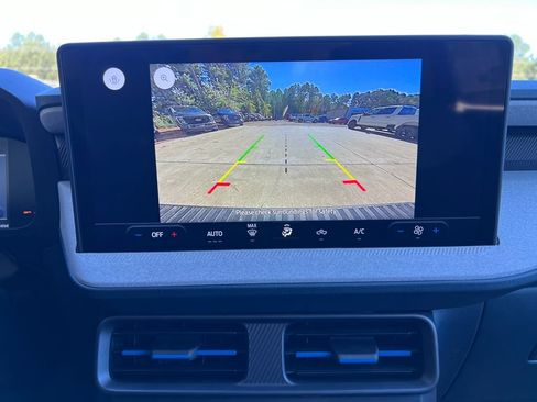 New 2025 Ford Maverick XLT w/ Equipment Group 302A image 23