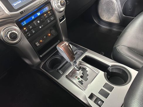 Used 2019 Toyota 4Runner Limited AWD/4WD image 34