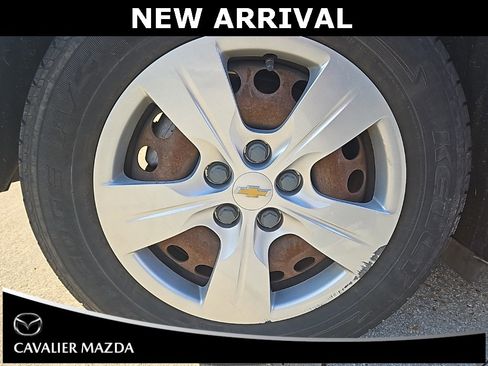 Used 2018 Chevrolet Cruze LS image 36