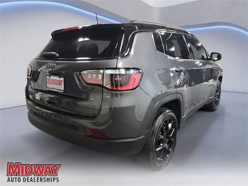 Used 2024 Jeep Compass Latitude w/ Altitude Special Edition image 5