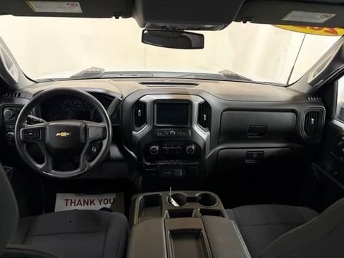 Used 2022 Chevrolet Silverado 2500 Custom w/ Custom Value Package AWD/4WD image 23