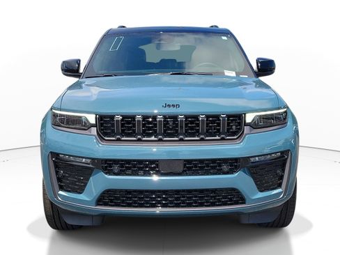 New 2026 Jeep Grand Cherokee Summit AWD/4WD image 2