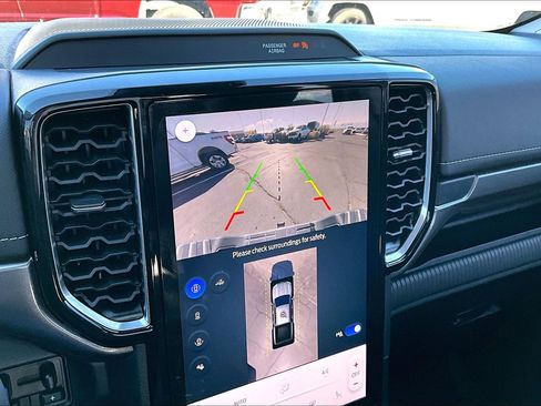 Used 2024 Ford Ranger Lariat w/ FX4 Off-Road Package image 15