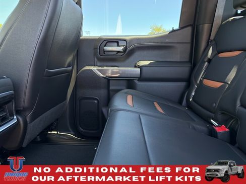 Used 2021 GMC Sierra 1500 AT4 w/ AT4 Value Package AWD/4WD image 25