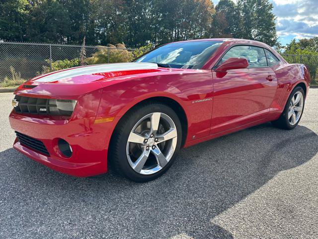 Used 2010 Chevrolet Camaro SS w/ White Stripe Package RWD image 30