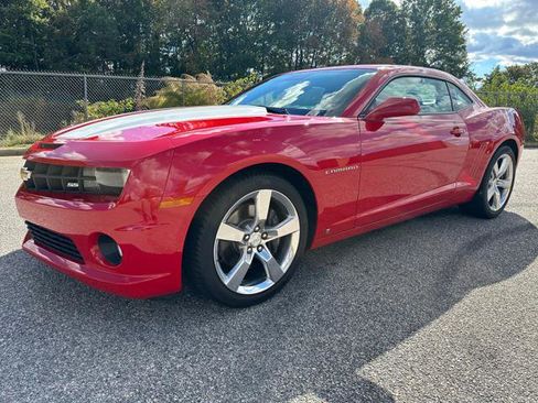 Used 2010 Chevrolet Camaro SS w/ White Stripe Package image 30