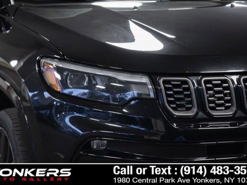 Used 2024 Jeep Compass Limited w/ Driver Assist Group I image 9